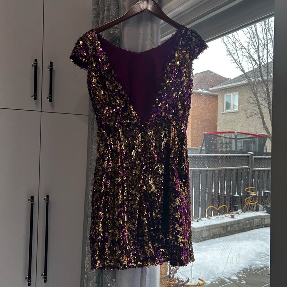 Customized Gorgeous purple dress with gold sequins, In very good condition - Picture 4 of 6